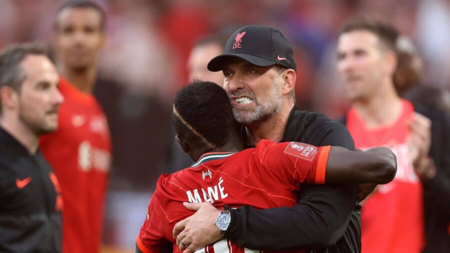 Jurgen klopp saluta mane