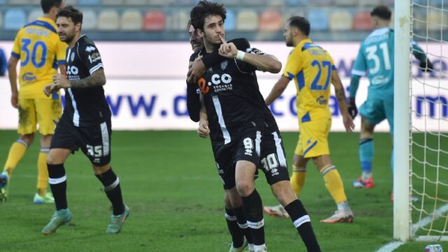 Juventus shpendi cesena
