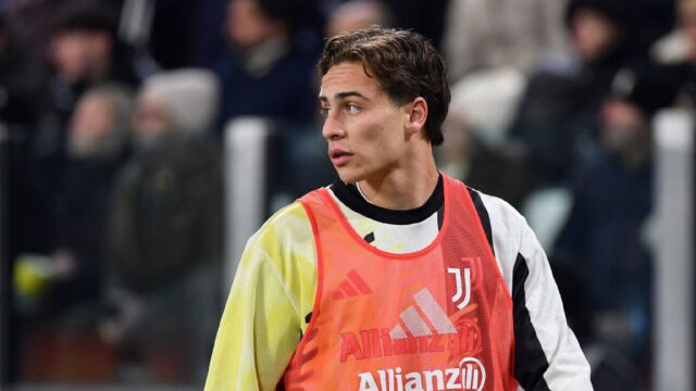 Kenan yildiz juve riscaldamento
