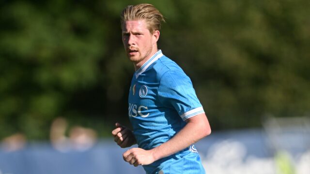 Kevin de bruyne napoli amichevole friendly match 2025 26 napoli vs arezzo 2 0 azione action single shot amichevole 2025 26 napoli arezzo 0 2jpg