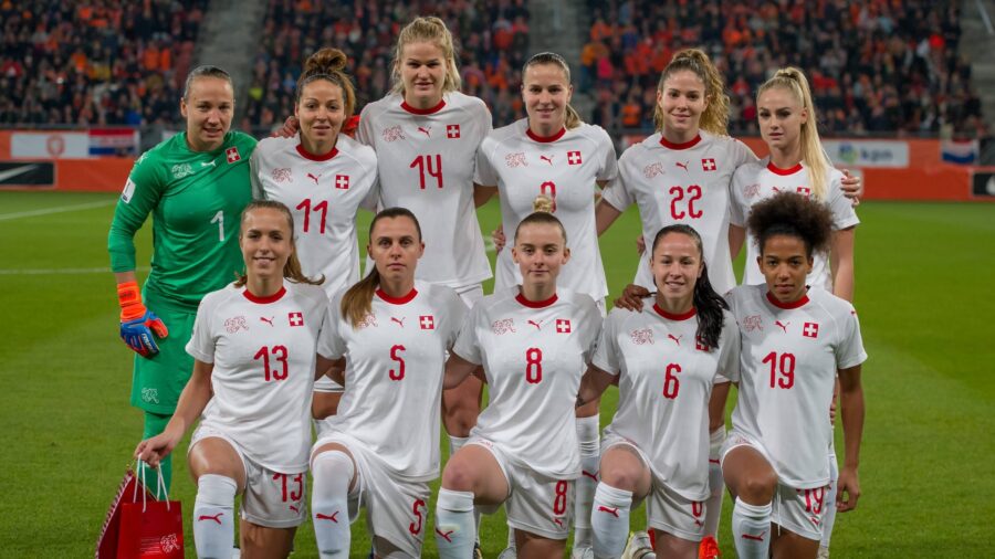 La nazionale femminile della svizzera perde contro lunder 15 maschilejpg