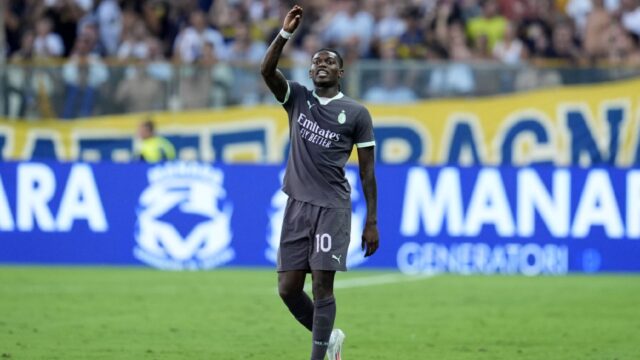 Leao flop nervosismo brutto gesto tifosi poi spiega