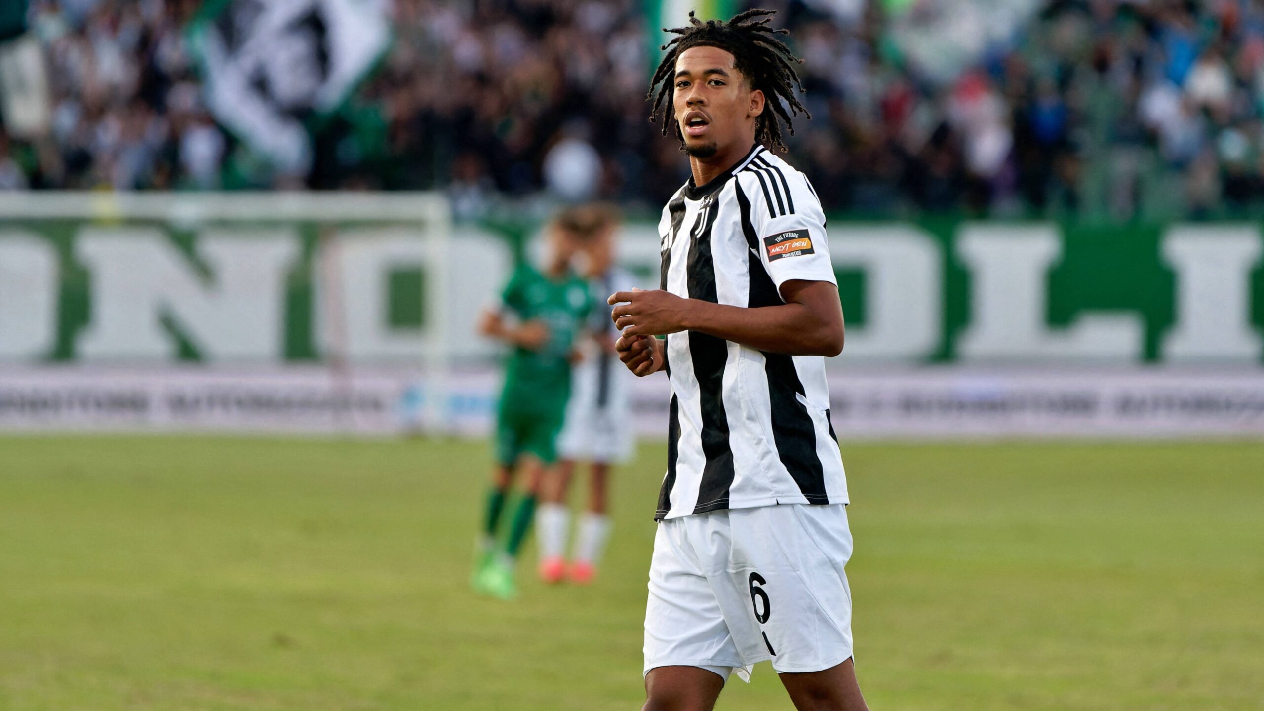 Livano Comencia con la maglia della Juventus next gen