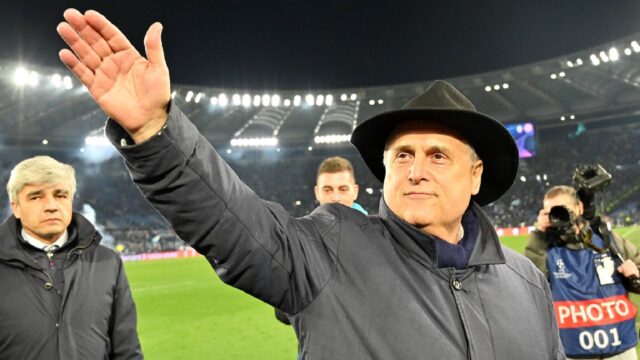 Lotito baroni protesta tifosi lazio