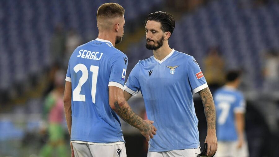 Luis alberto battibecca con milinkovic savic durante lazio sampdoria