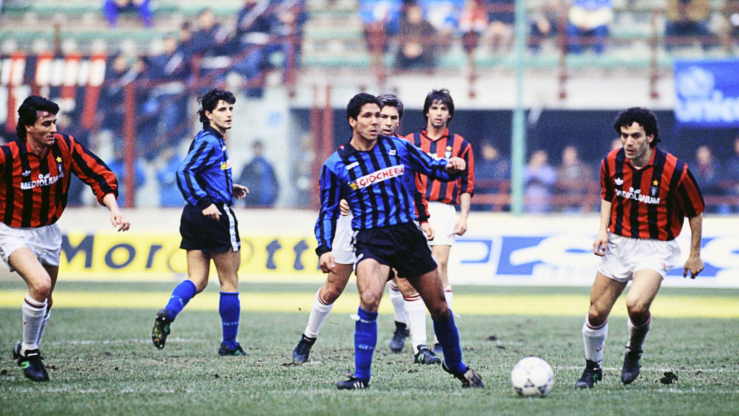 Diego Simeone con la maglia del Pisa