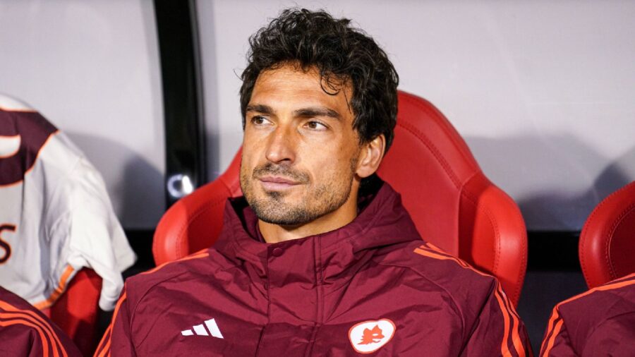 Mats hummels panchina roma