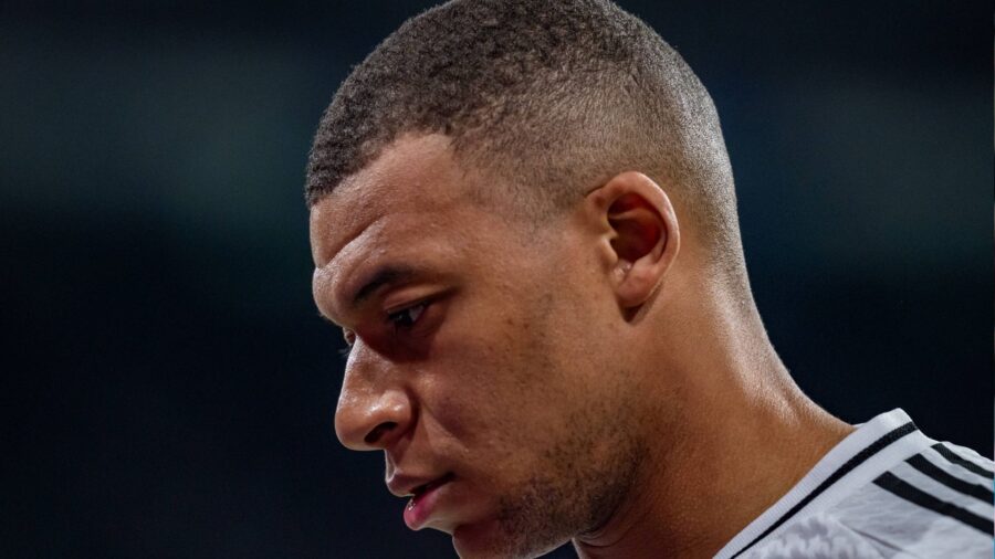 Mbappe caen tifosi protesta