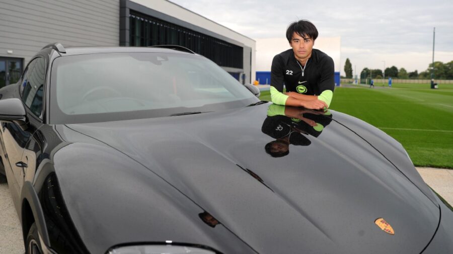 Mitoma porsche