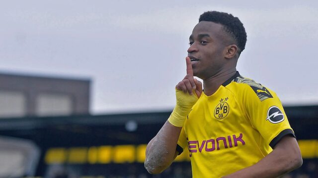 Moukoko dortmund