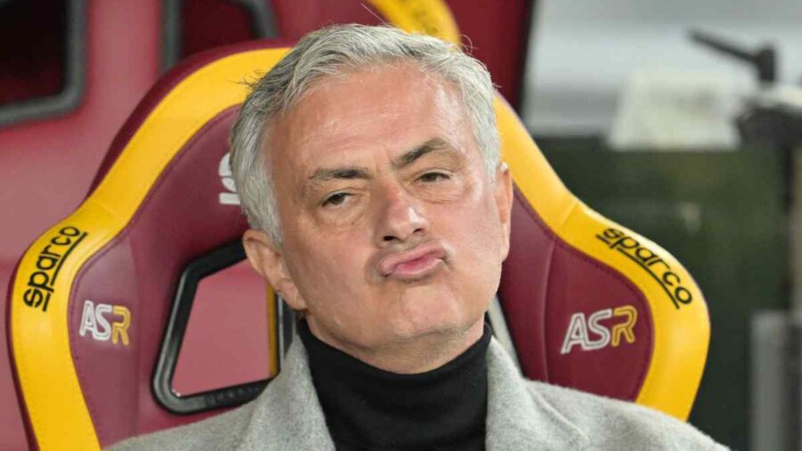 Mourinho compleanno silenzio roma