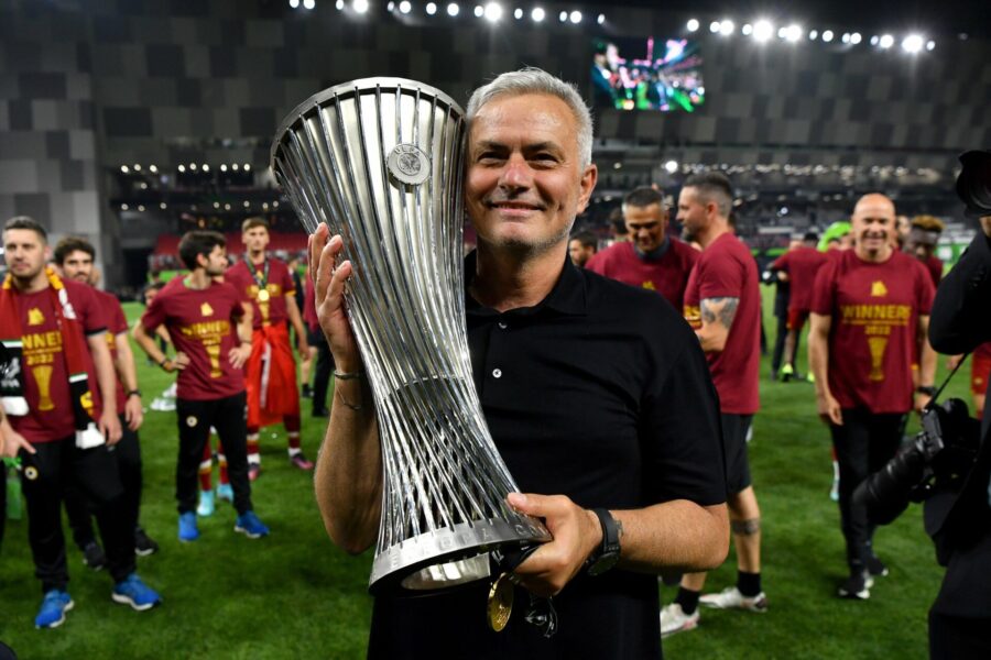 Mourinho vittoria conference roma