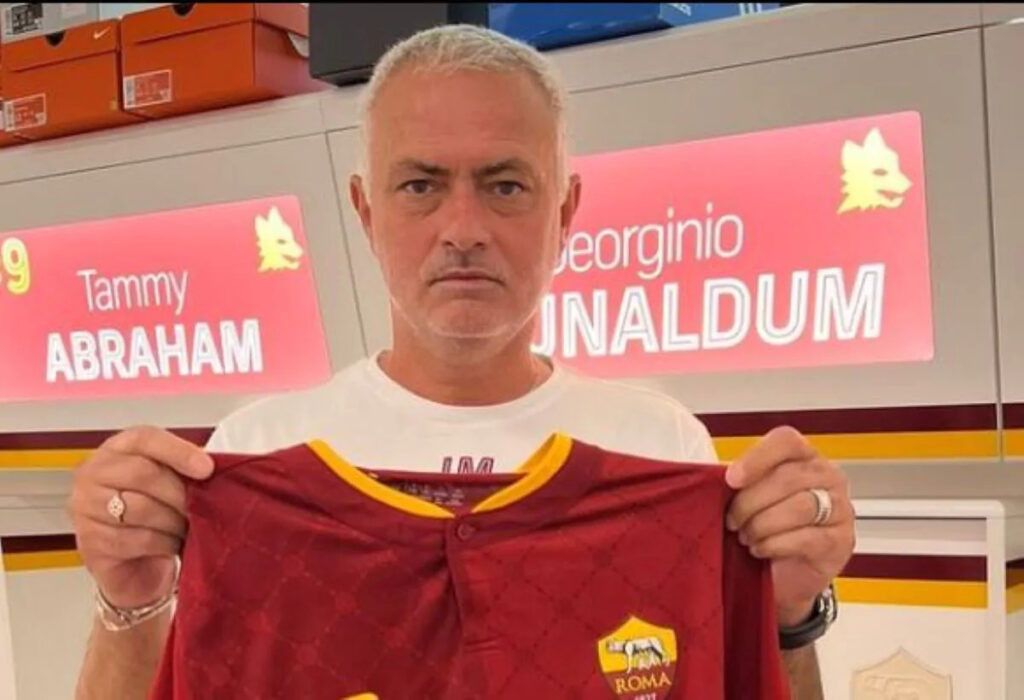 mourinho-wijnaldum-1024x700-2