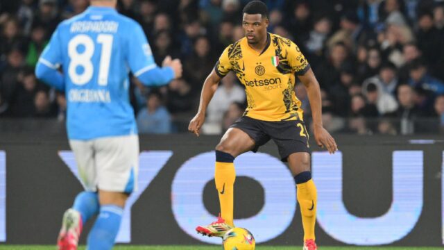 Napoli inter braccio dumfries