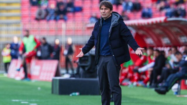 Napoli torino forfait raspadori conte