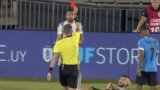 Nico gonzalez espulso argentina uruguay
