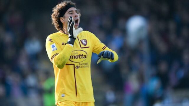 Ochoa portiere salernitana