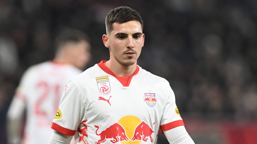 Oscar gloukh admiral bundesliga 2024 25 red bull salisburgo rapid wien 2 2 azione action single shot admiral bundesliga 2024 25 red bull salzburg salisburgo rapid wijpg