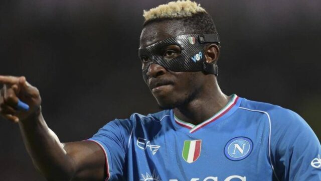 Osimhen furioso con ostigard dopo napoli frosinone