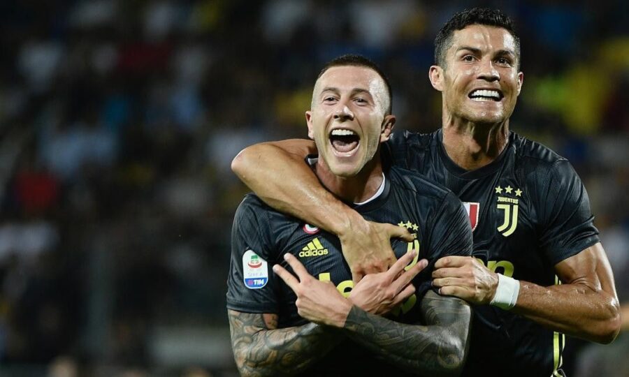 Peaky blinder per i 25 anni di bernardeschi