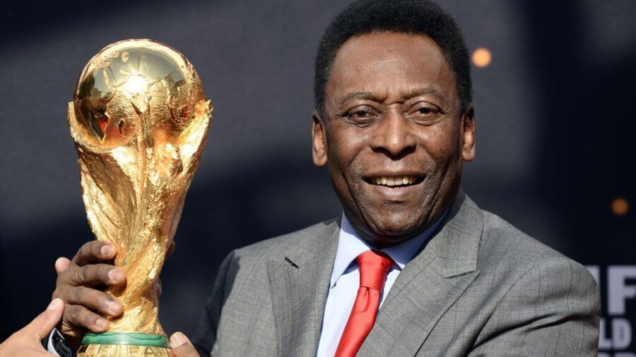 Pele con la coppa del mondo 1024x576 1