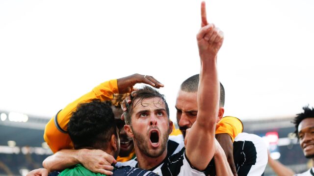 Pjanic va in visita allo juventus training centerjpg