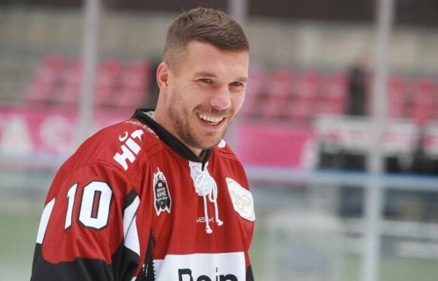 Podolski hockey