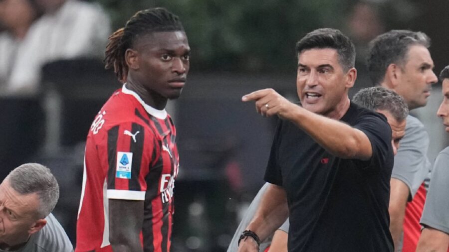 Rafa leao paulo fonseca milan