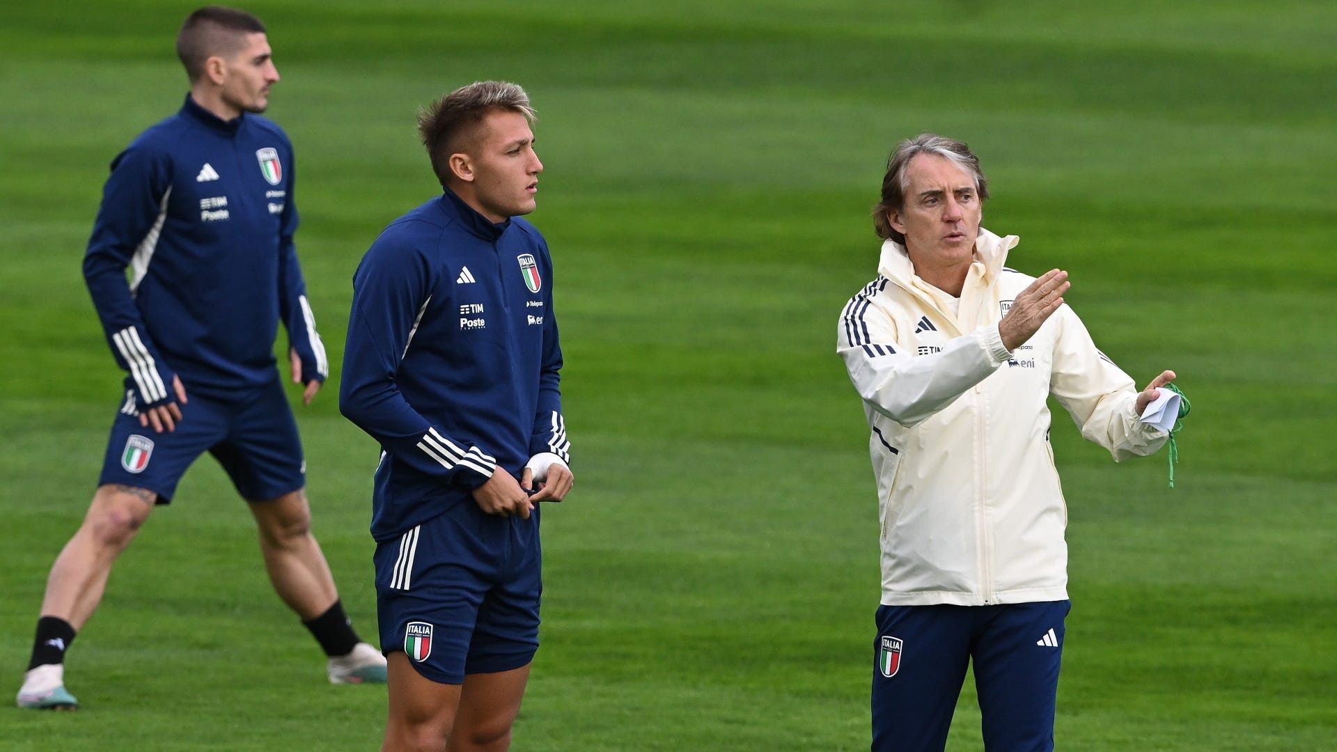 retegui_mancini_italy-1