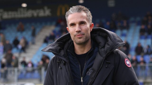 Robin van persie nuovo allenatore feyenoord