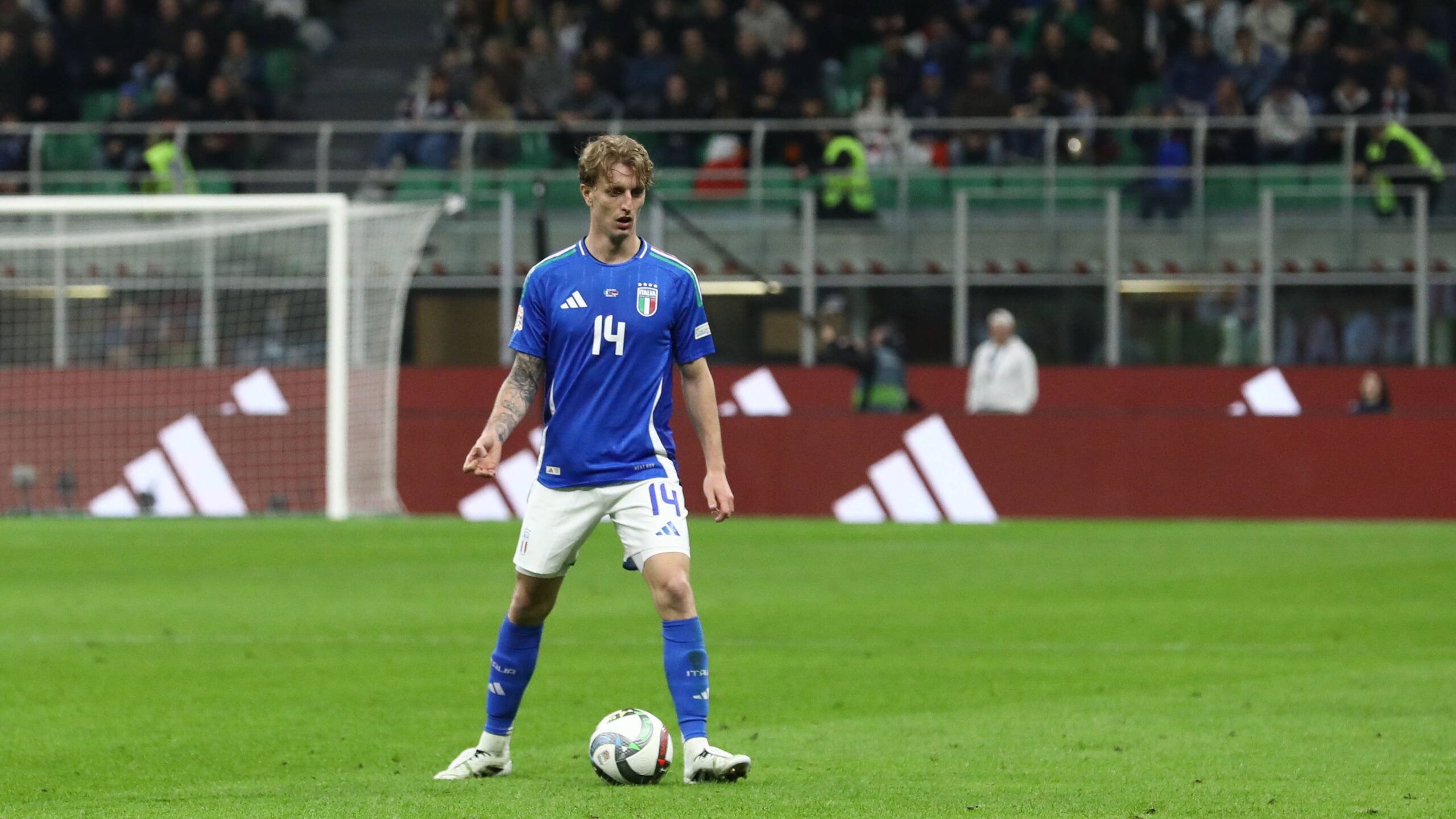 Rovella con la maglia dell'Italia