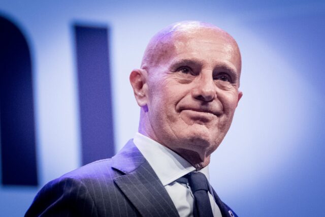 Sacchi sulladdio di donnarumma