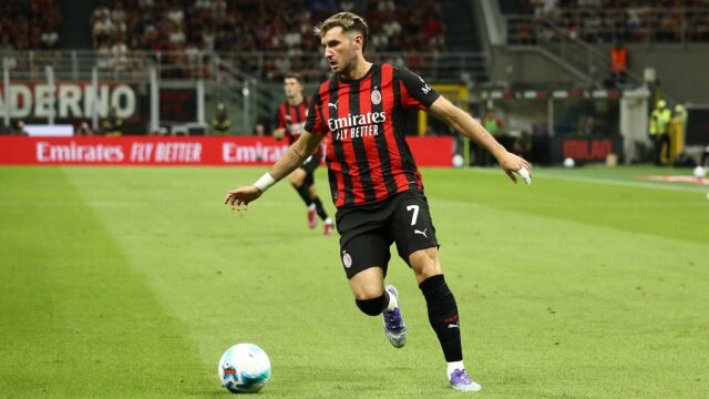 Santiago gimenez coppa italia italian cup 2025 26 milan bari 2 0 azione action single shot coppa italia 2025 26 milan bari 2 0jpg