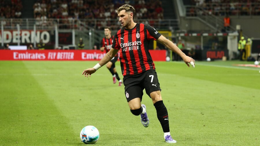 Santiago gimenez coppa italia italian cup 2025 26 milan bari 2 0 azione action single shot coppa italia 2025 26 milan bari 2 0jpg