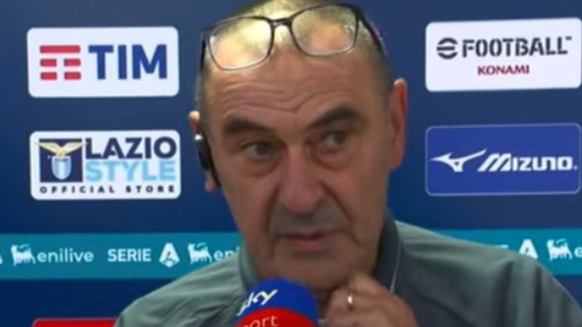 Maurizio Sarri ai microfoni nel post-gara