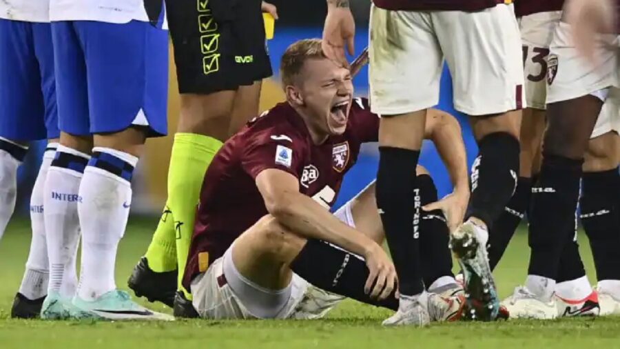 Schuurs torino infortunio