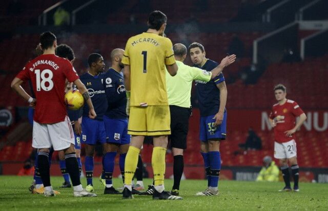 Sederet dosa mike dean di laga man united vs southampton apa saja 6rphrrgvmu