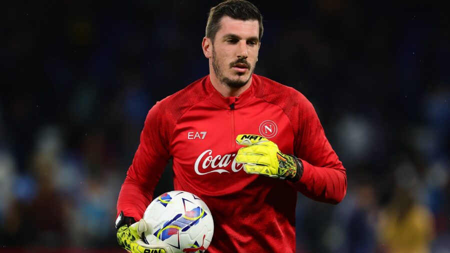 Simone scuffet of ssc napoli prior to the serie a football match between ssc napoli and empoli fc at diego armando maradona stadium in naples italy april 14th 2025 cesarexpurinijpg