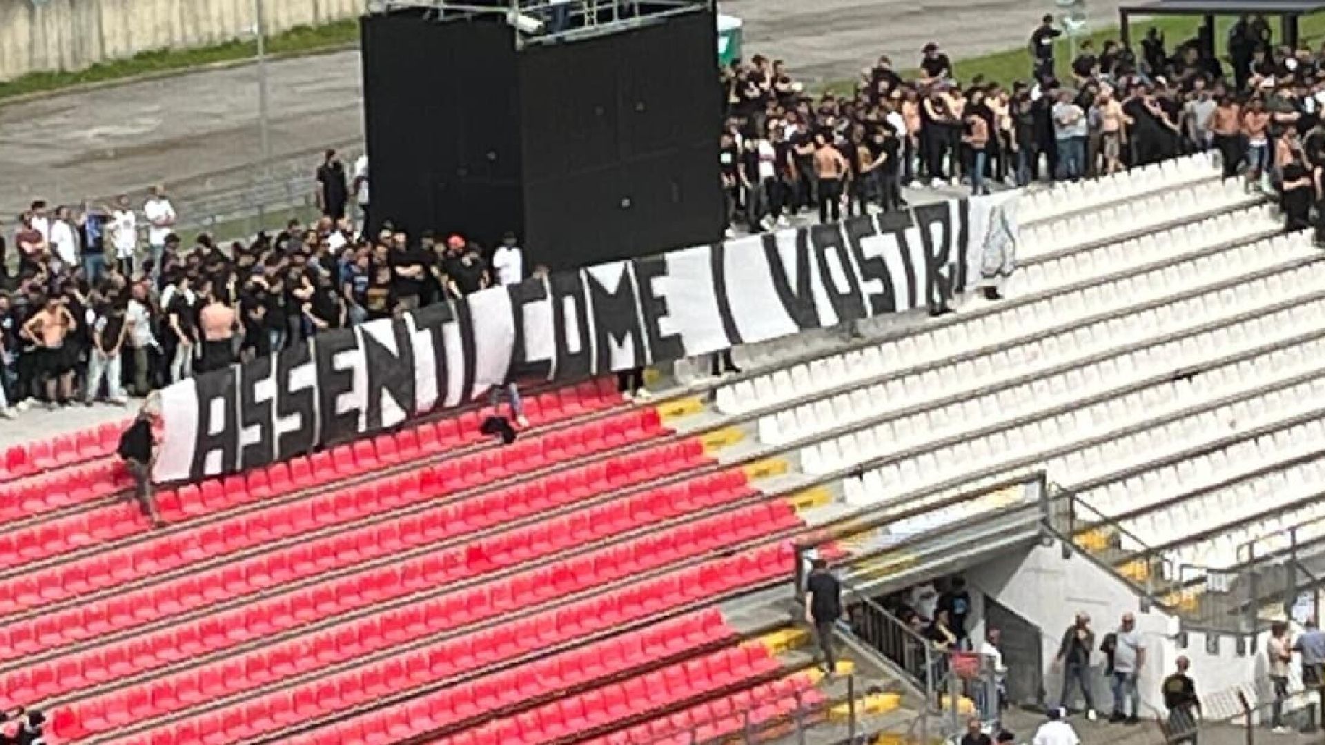striscione-tifosi-napoli