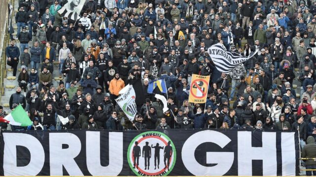 Striscioni drughi superga