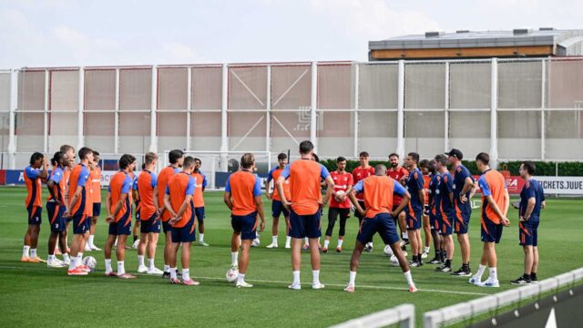 Thiago motta parla alla squadra