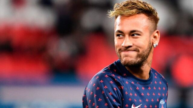 Tifosi del psg contro neymar