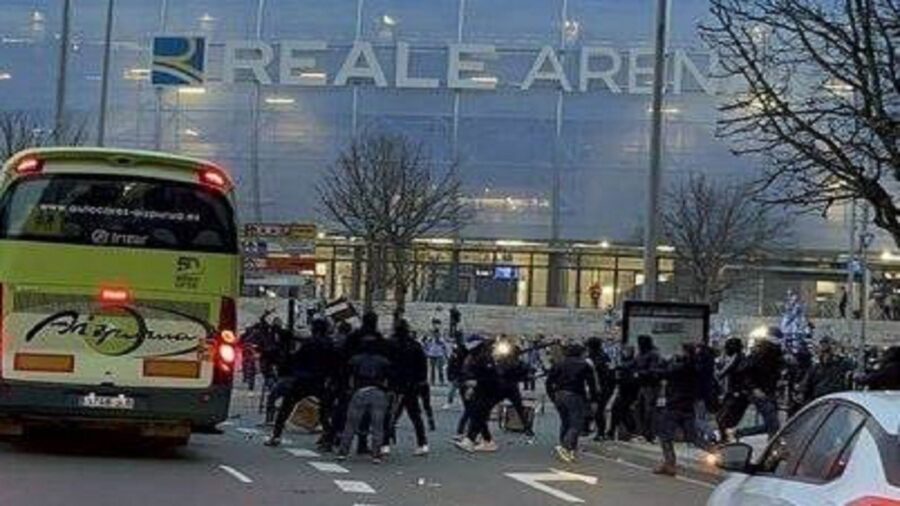 Tifosi roma real sociedad