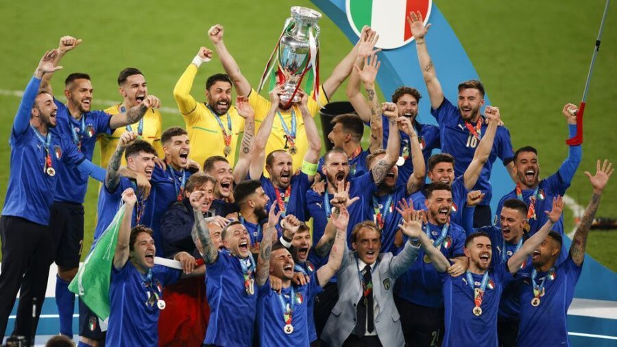 Tifoso prevede vittoria