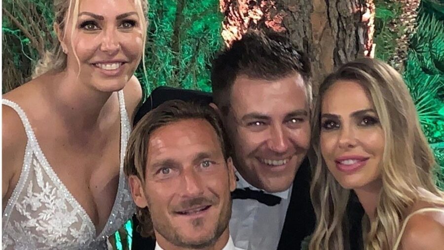 Totti show al matrimio della sorella di ilary blasi