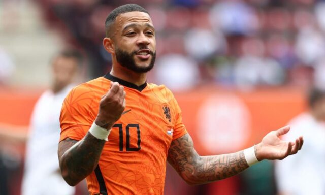 Tutti contro depay