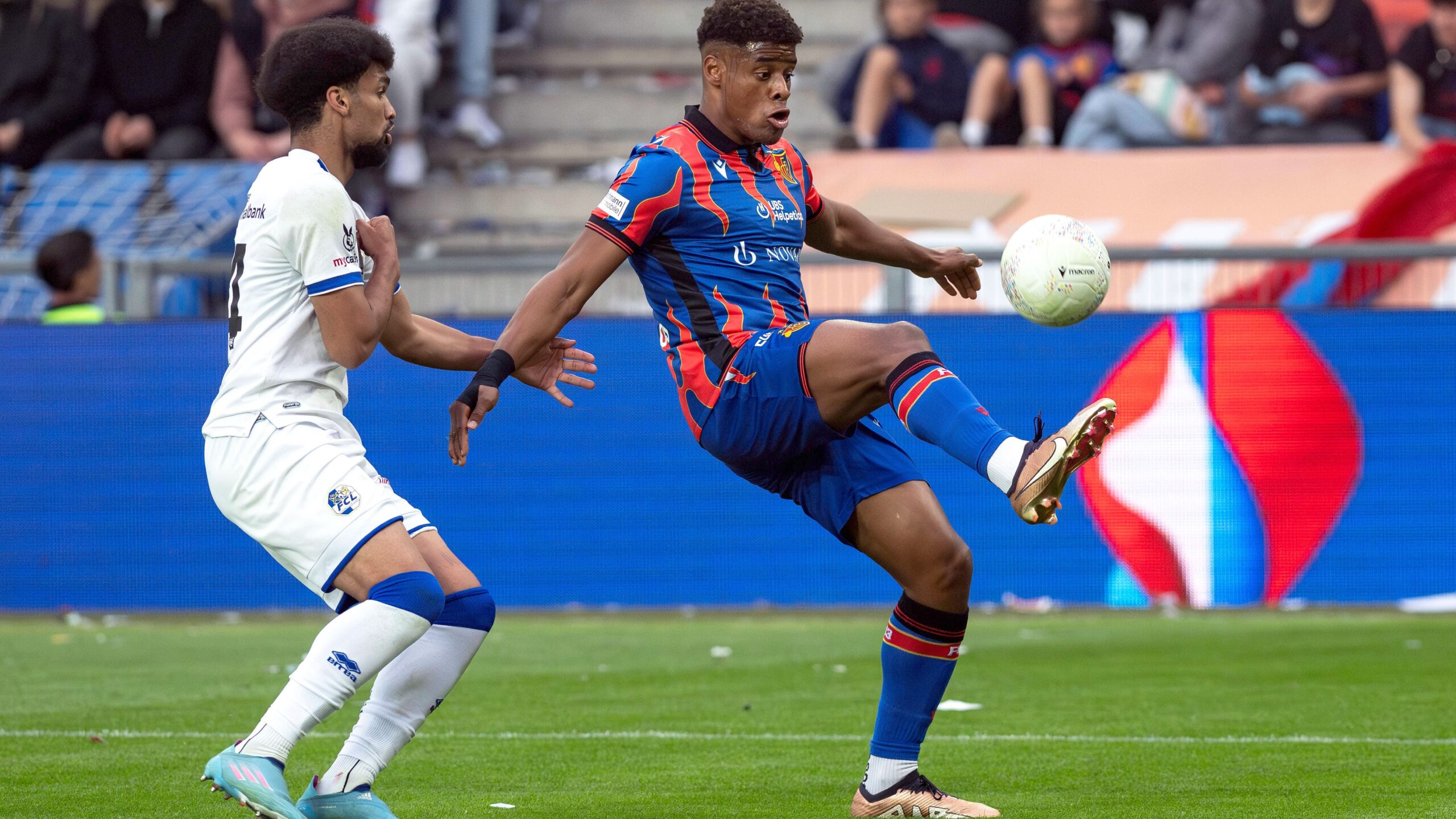 Kevin Carlos del Basilea nel mirino del Lecce