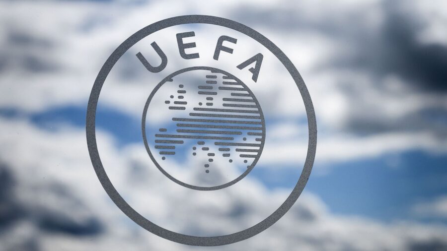 Uefa regala 30mila biglietti