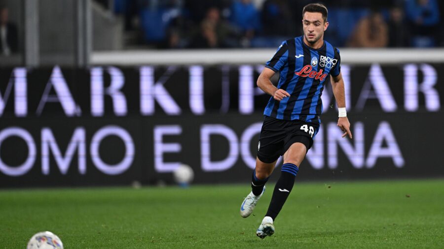 Vanja vlahovic atalanta during the italian serie a match between atalanta 2 3 como at gewiss stadium on september 24 2024 in bergamo italy noxthirdxpartyxsales 267757480jpg