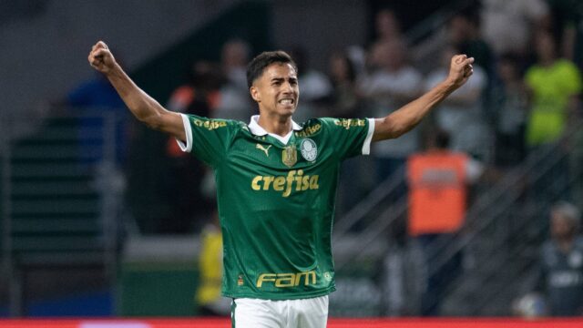 Vitor reis man city